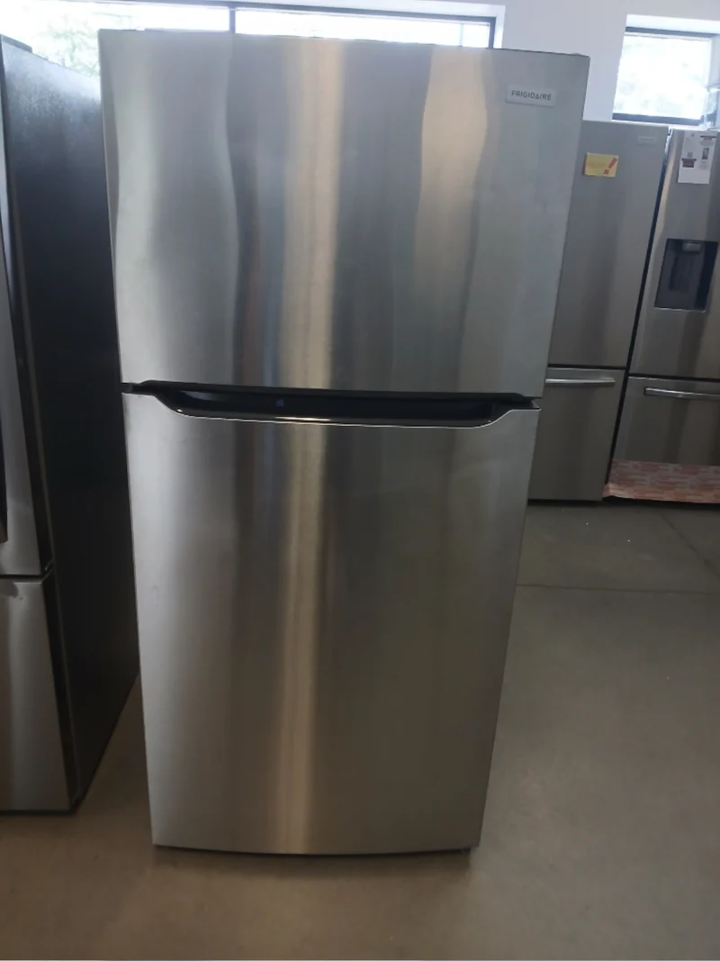 FFHT2045VS - REFRIGERATORS - Frigidaire - Top Freezer - Stainless Steel - Open Box