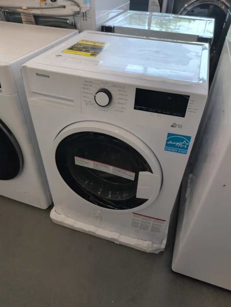 WM72200W - WASHERS - Blomberg - Front Loading - White - Open Box