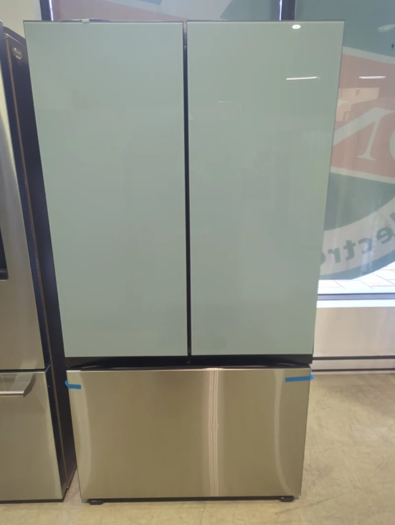 RF24BB6200QL - REFRIGERATORS - Samsung - French 3-Door - Stainless Steel - Open Box
