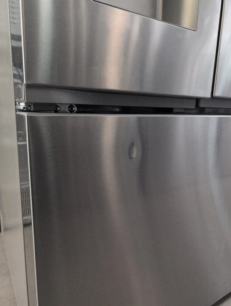 LRYXS3106S - REFRIGERATORS - LG - French 3-Door - Stainless Steel - Open Box