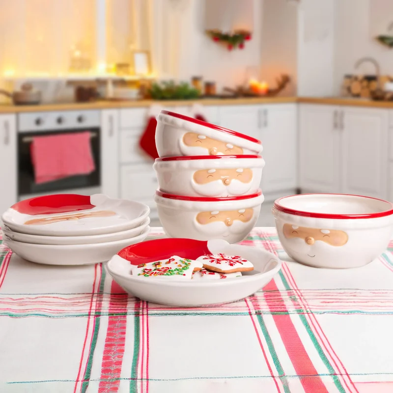 Santa Face Tableware Set - 8 Pieces