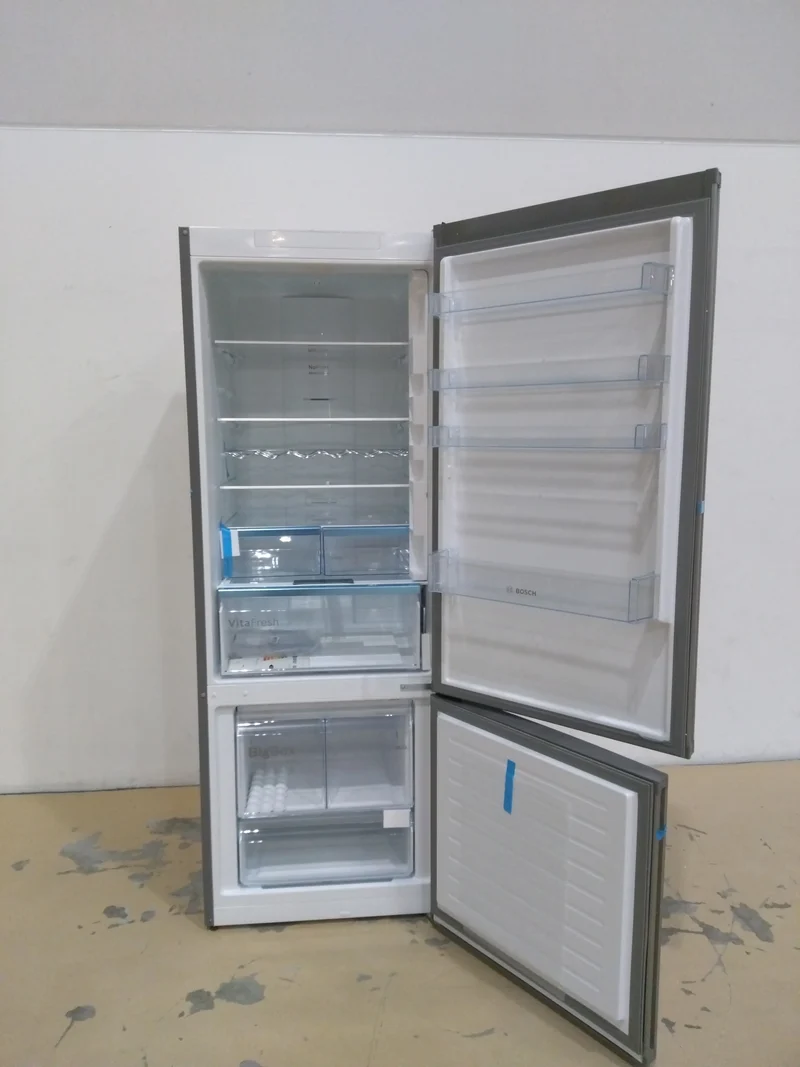 Réfrigérateur combiné BOSCH NoFrost KGN56XLEB