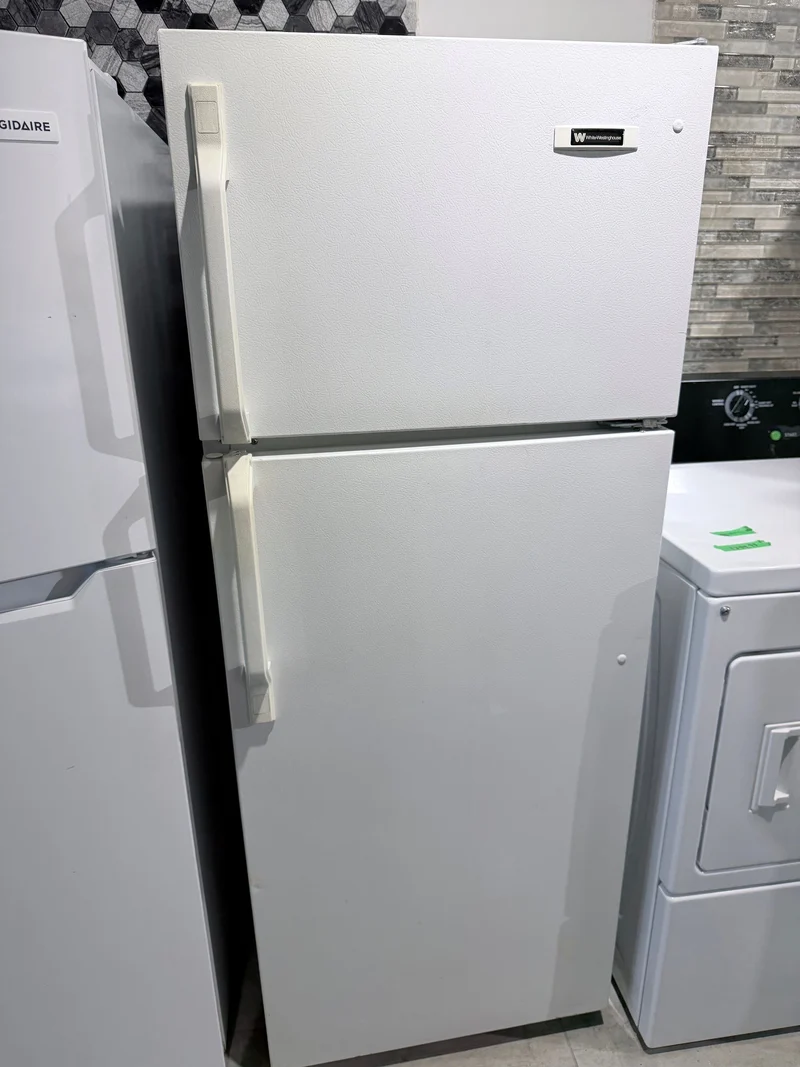 Réfrigérateur 24po Blanc | MRT12CRFW-1 - White Westinghouse *** USAGÉ ***