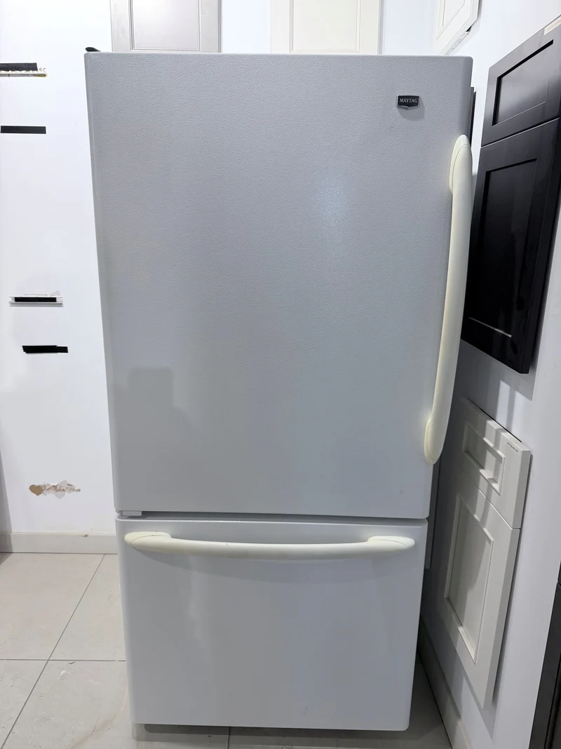 Réfrigérateur 30po Blanc congélateur en bas | MBB1957VEW2 - Maytag *** USAGÉ ***