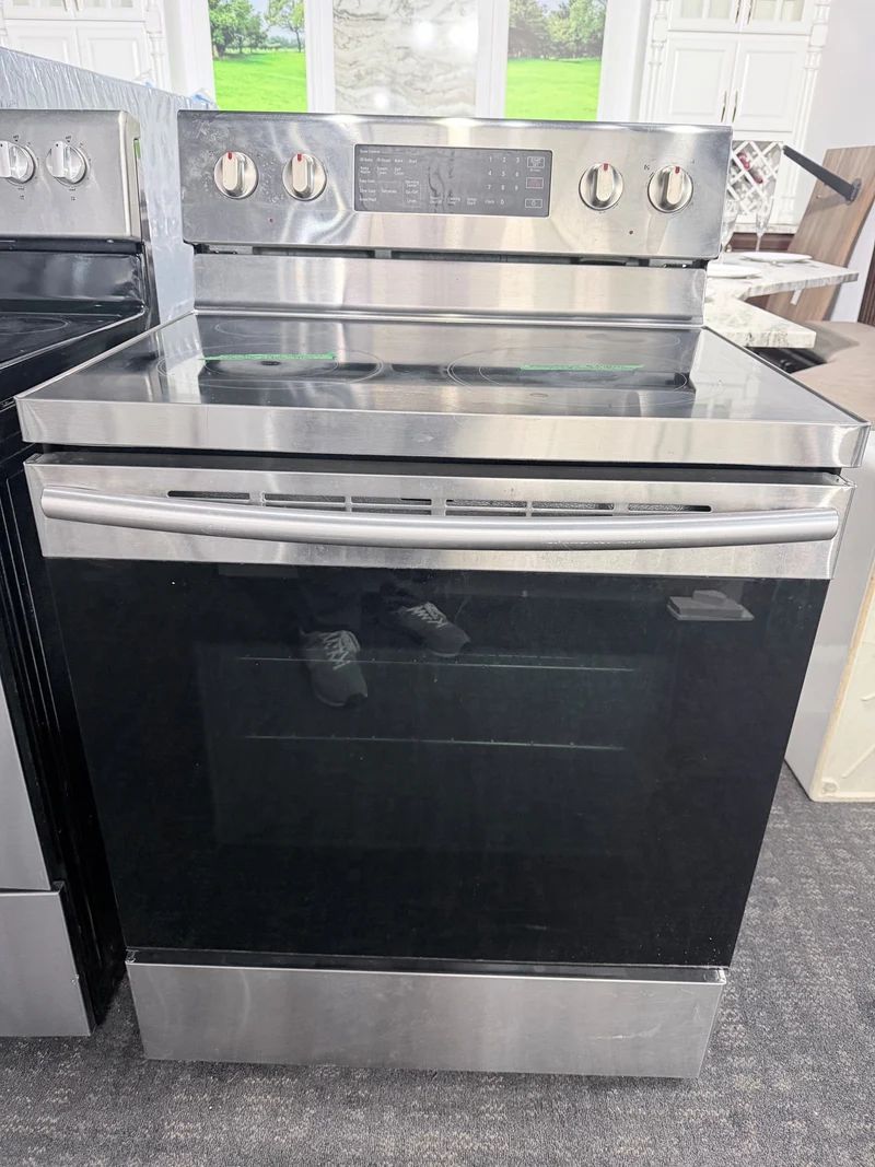 Cuisinière 30po vitrocéramique | NE59M4320SS/AC - Samsung *** USAGÉ ***