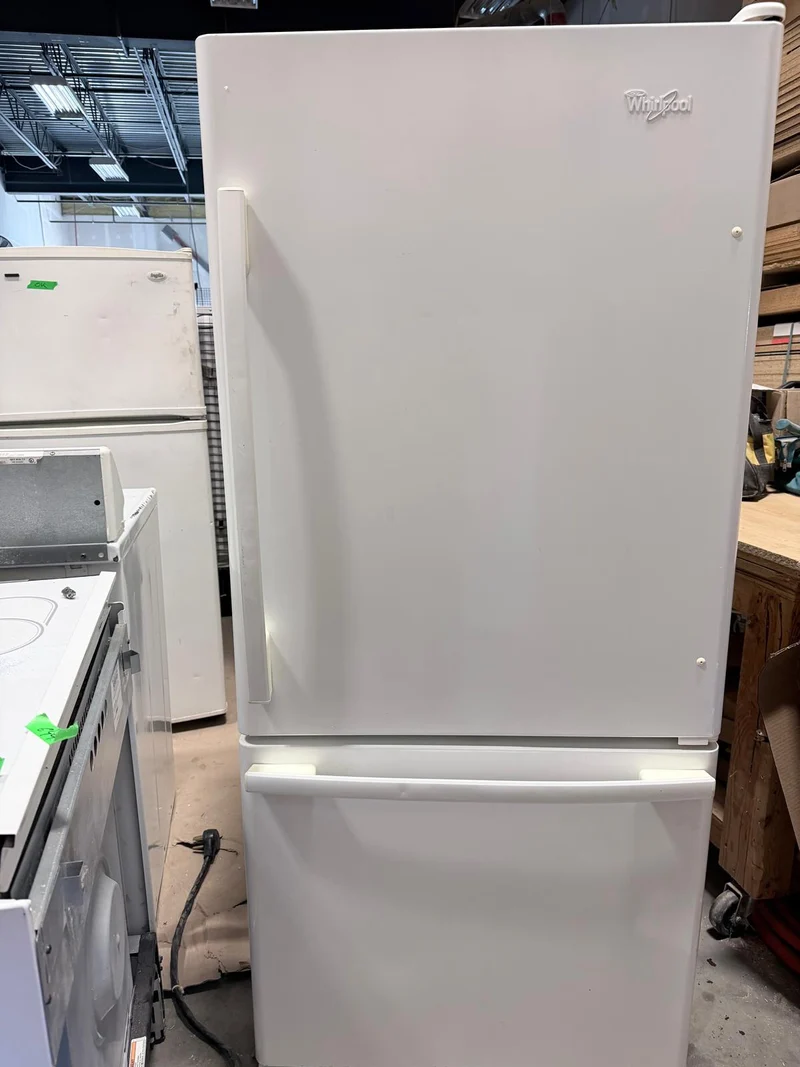 Réfrigérateur 30po Blanc congélateur en bas | EB9FVHXWQ02 - Whirlpool *** USAGÉ ***