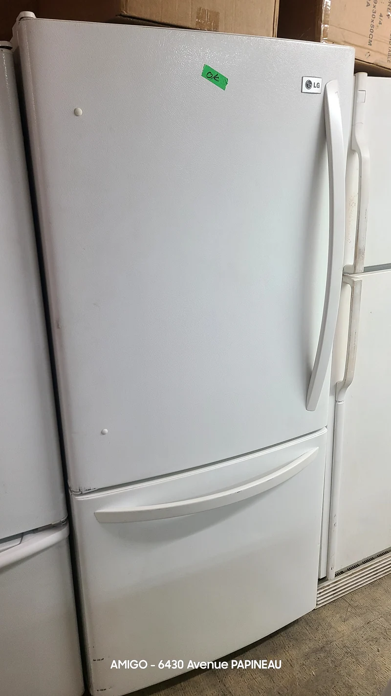 Frigo Blanc 30 pouces - Congélateur en bas